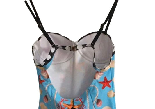 Conjunto de una pieza y pareo Donna