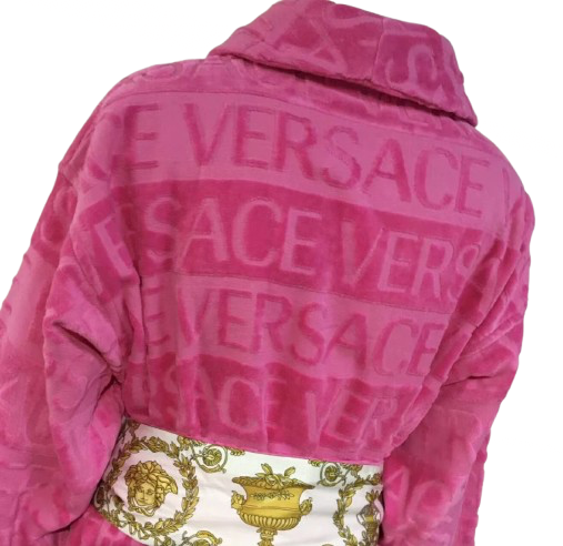 Tonya Robe